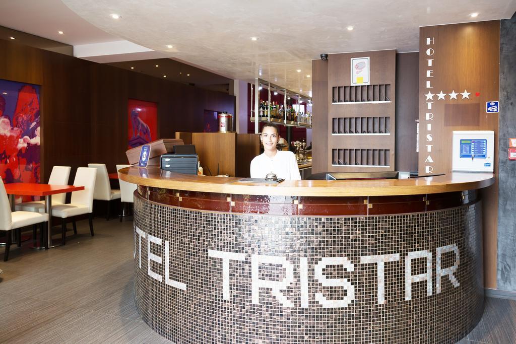 Hotel Tristar ลา ลูเวียร์เร ภายนอก รูปภาพ