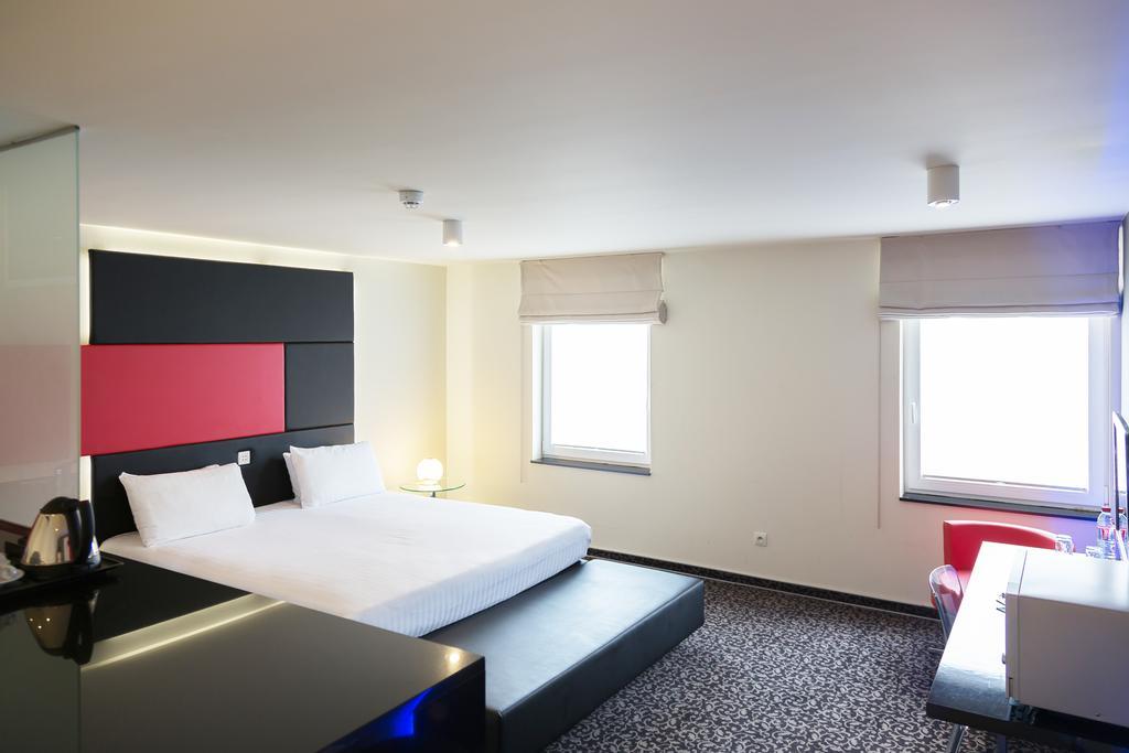 Hotel Tristar ลา ลูเวียร์เร ภายนอก รูปภาพ