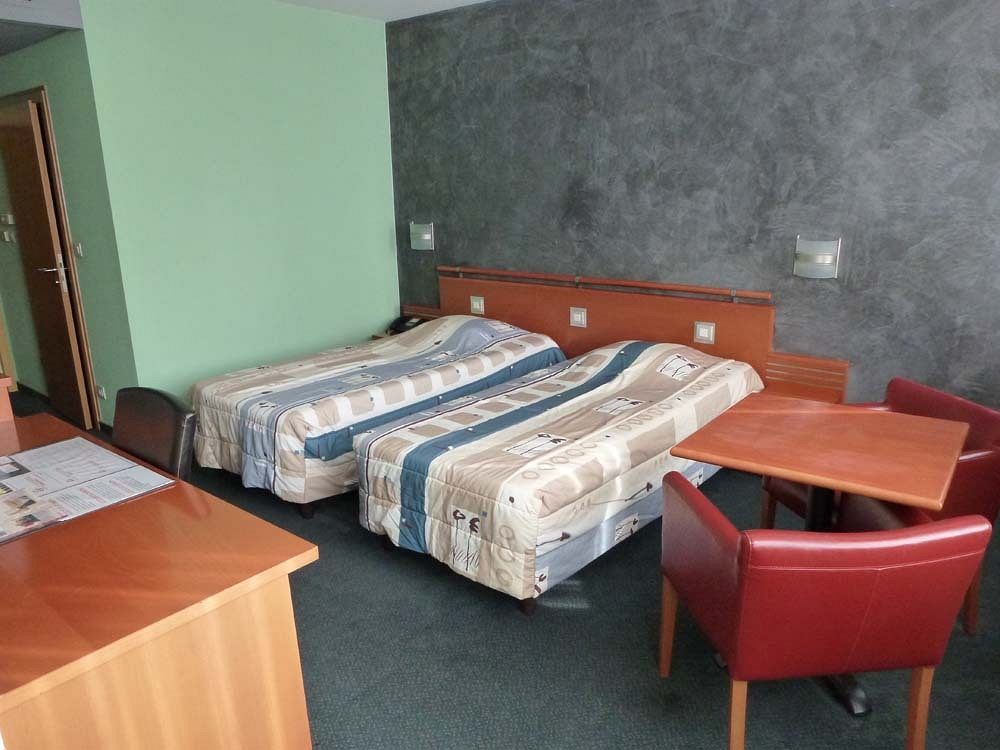 Hotel Tristar ลา ลูเวียร์เร ภายนอก รูปภาพ